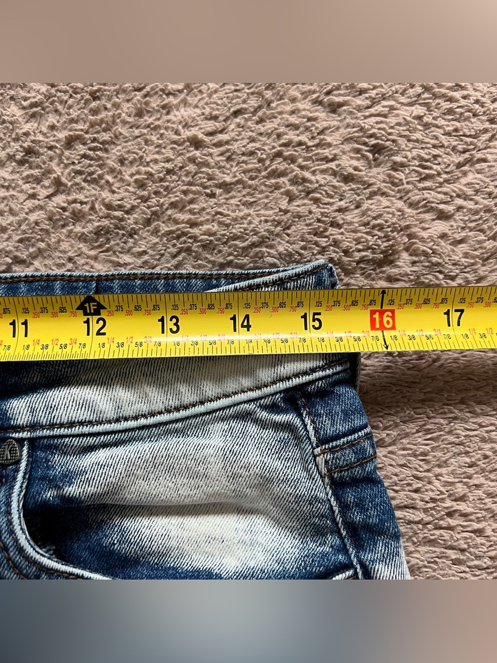 Kut from the Kloth Jane High Rise Short Preppy Minimalist Distressed Biker Sz 8 - Picture 6 of 6